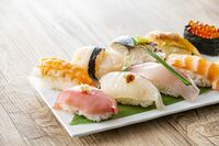 スシロー、くら寿司、はま寿司…人気の回転寿司チェーンで「今食べるべき」コスパ最強ネタ!寿司評論家が厳…