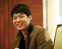 「みなさんと“会いたい”」JYJユチョンの厳選ショット公開！