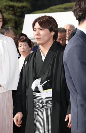 園遊会に参加した柔道男子66キロ級の阿部一二三選手