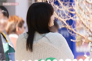 エキストラの赤ちゃんを抱っこした広瀬すずだったが