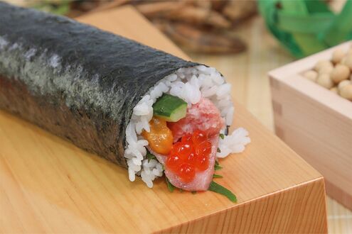 恵方巻の“大量廃棄写真”が8万いいね「もうやめませんか?」家畜の餌に再利用されるなら問題ないのか議論も…