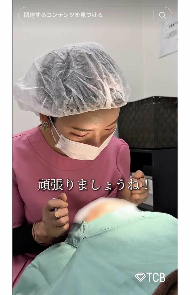 夏休み中の10歳の女子小学生が二重整形を受ける様子を動画投稿したTCB東京中央美容外科・新宿東口院の医師(TikTokより)