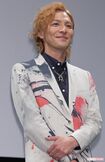 『脳男』舞台挨拶にて満面の笑みを浮かべる生田斗真(2013年)