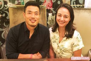 今年の春、4度目の結婚記念日にて