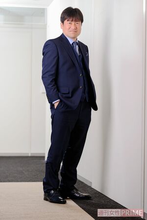 佐藤二朗　撮影／高梨俊浩