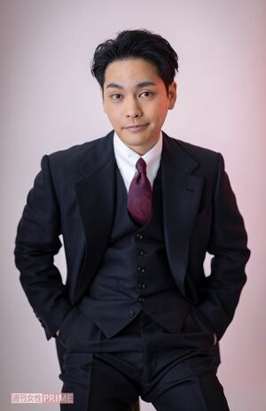 柳楽優弥　撮影／齋藤周造　ヘアメイク／勇見勝彦（THYMONInc.）　スタイリング／長瀬哲朗