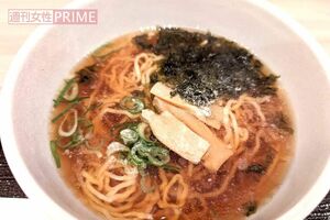 ドーミーインの無料サービスである夜鳴きそば(撮影/みね子さん)