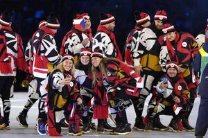 ミラノ・コルティナ五輪の開会式で行進するチェコ代表選手団（代表撮影）