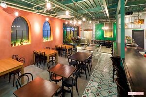 現在、ちはるさんのカフェは武蔵小山で営業。テレビや雑誌、動画配信などの撮影でも利用されている