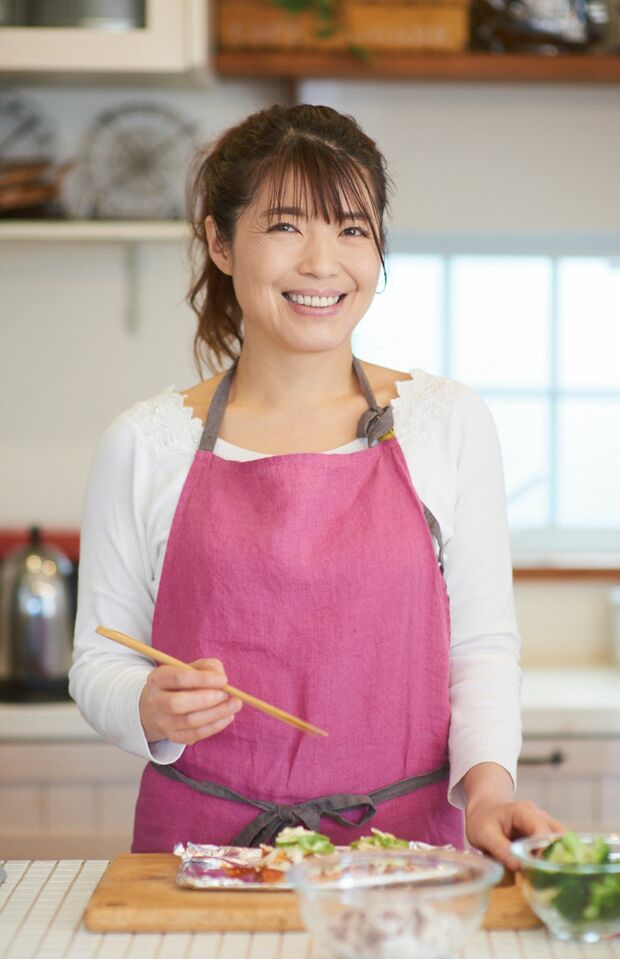 ほりえさちこ●栄養士・料理研究家、食育アドバイザー。糖質オフ献立や時短アイデア料理に定評があり、雑誌、テレビ、ウェブなどで幅広く活躍。『“作りおき+すぐでき”おかずで糖質オフ1か月弁当』(主婦と生活社)が好評発売中。
