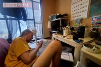 徘徊、失禁、せん妄、暴力「認知症」患者の“心のうち”を描いた短編漫画集が話題、彼らの心の中を想像すれ…