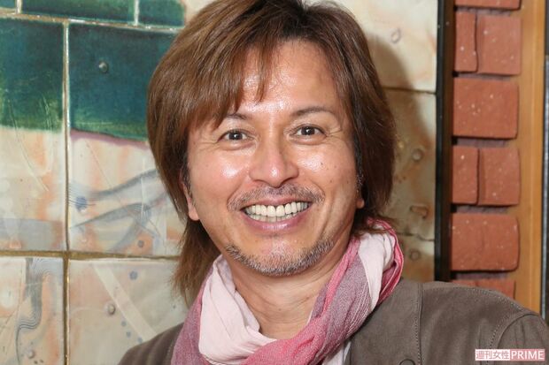 竹本孝之は今年でデビュー43年を迎える。現在は、歌手と園芸農家の“二刀流”で活躍中
