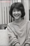「週刊女性」秘蔵の、デビューしたての初々しい聖子。まだ笑顔にあどけなさが残る（1980年4月撮影）