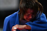 柔道・阿部詩選手、まさかの敗退で大号泣が物議 一緒に練習した女芸人・鮭田が語る幼少期「負けて泣く姿は…