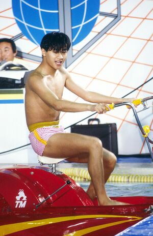1980年代の『芸能人水泳大会』で活躍する近藤真彦