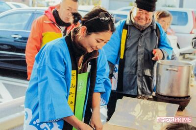 地元・葉山を盛り上げようと直売所や朝市を企画。漁師仲間に声をかけ住民との交流を深めている