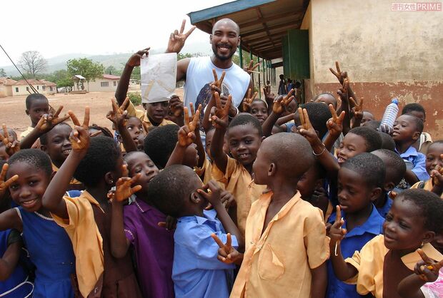 生き生きとしたガーナの子どもたち。矢野さんは教育支援に力を注ぐ
