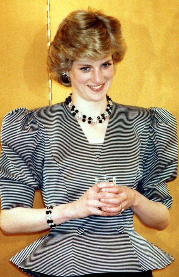 「細身で長身の彼女には、肩のボリューム感がよく似合う。頻出アイテムの1つです」　写真／共同通信イメージリンク