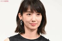波瑠の体調不良で代役に局アナ起用のフジテレビ「タレント確保できなかった?」広がる“中居正広騒動”の余…