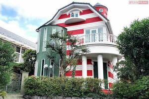 楳図さんが建てた『まことちゃんハウス』