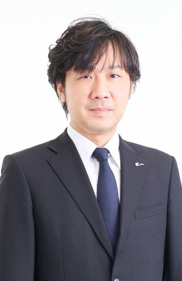 山田健介さん●レッドホースコーポレーション株式会社取締役兼COO。2018年3月に同社に入社後、地域活性化推進事業やIT事業に従事し、ふるさと納税の後方支援など地域課題を解決に導いている。