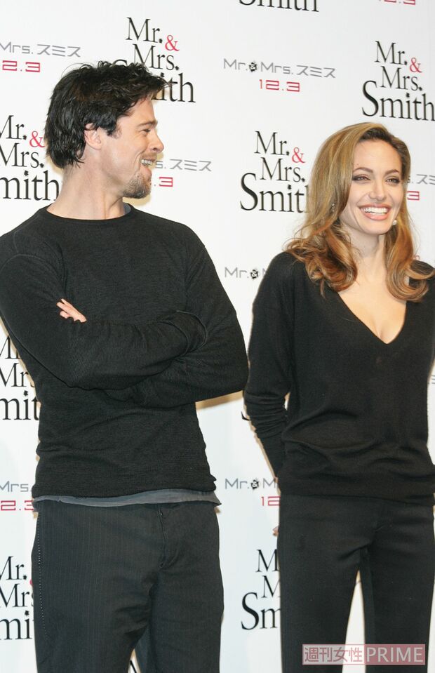 アンジーと出会った『Mr.＆Mrs.スミス』でツーショット会見（'05年）（撮影／本誌写真班）