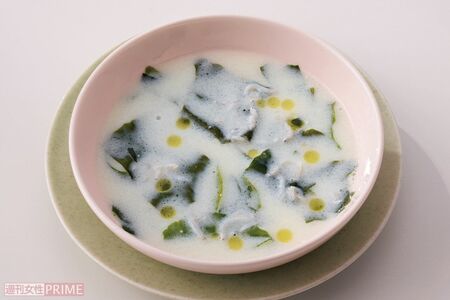 わかめとしらすの白だしミルクスープ