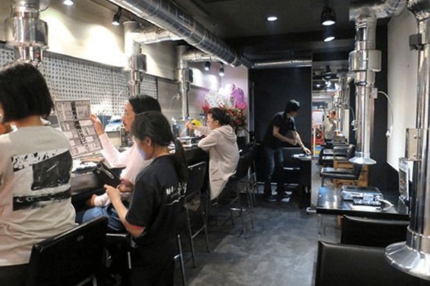 1人焼き肉や、カップルなどでも気軽に寄れる雰囲気