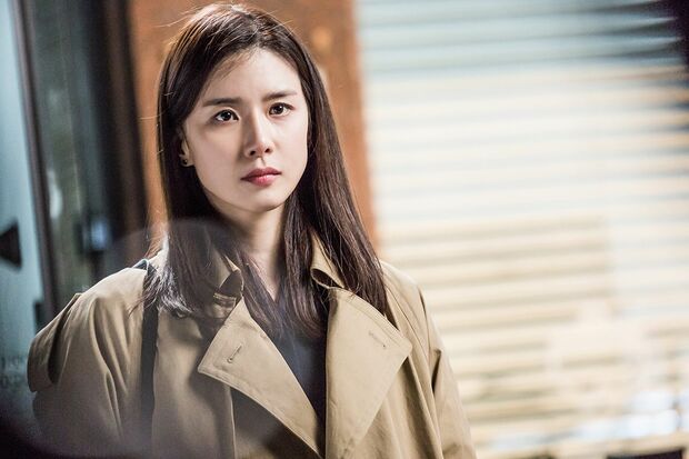 イ・ボヨン(39)　ウォンビン主演の『マイ・ブラザー』（’04）のヒロイン役で注目を集める。『君の声が聞こえる』（’13）など、数々のヒット作に出演。夫は、俳優のチソン。2歳の女の子のママでもある。