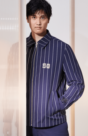 BOSSとの新コラボコーデを着用した大谷翔平