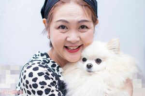 '19年、“10キロ痩せた”泰葉が愛犬を抱えながらインタビューに応じてくれた