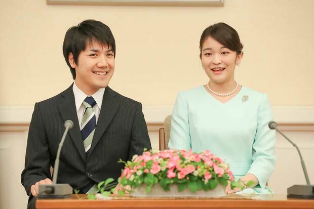 公では最後のツーショットになった'17年9月の婚約内定会見。現在もおふたりは頻繁に連絡をとっているという