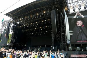 日本でフジロックMCに抜擢！攻めた笑いで差別にも打ち勝つ