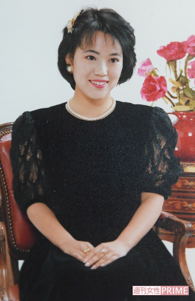 お見合い写真。太田垣家は適齢期に見合い結婚するしきたりが