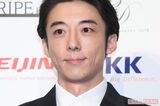 高橋一生、飯豊まりえと結婚で「変な帽子」「チェーン」過去熱愛…