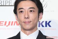 高橋一生、飯豊まりえと結婚で「変な帽子」「チェーン」過去熱愛時の“衝撃私服”に再注目「まりえちゃん何…