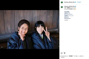 『嘘解きレトリック』第8話に出演した唐田えりか（左）と、同じ事務所の松本穂香（所属事務所のインスタグラムより）