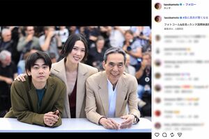 14歳でモデルデビューした岡本多緒（公式インスタグラムより）