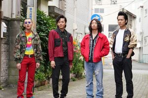 第5話(11月11日放送)では、東京のヤンキーたちが三橋＆伊藤の前に立ちはだかる　(c)日本テレビ