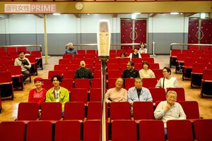 映画『漫才協会 THE MOVIE 舞台の上の懲りない面々』は全国公開中