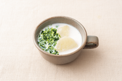 あおさと長いものクリームスープ(料理考案・調理/柳井泉 撮影/有光こうじ写真事務所)