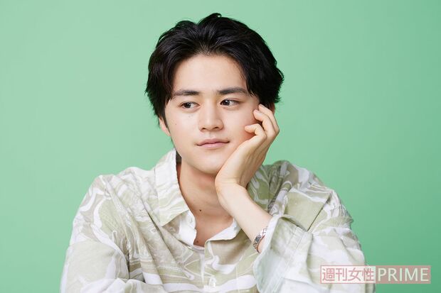 鈴鹿央士　撮影／渡邉智裕