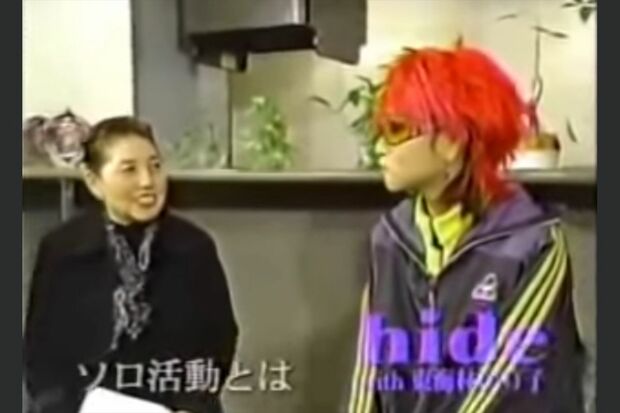 HIDEさん（ソロ名義はhide）とは取材を通じて、交流を深めていた