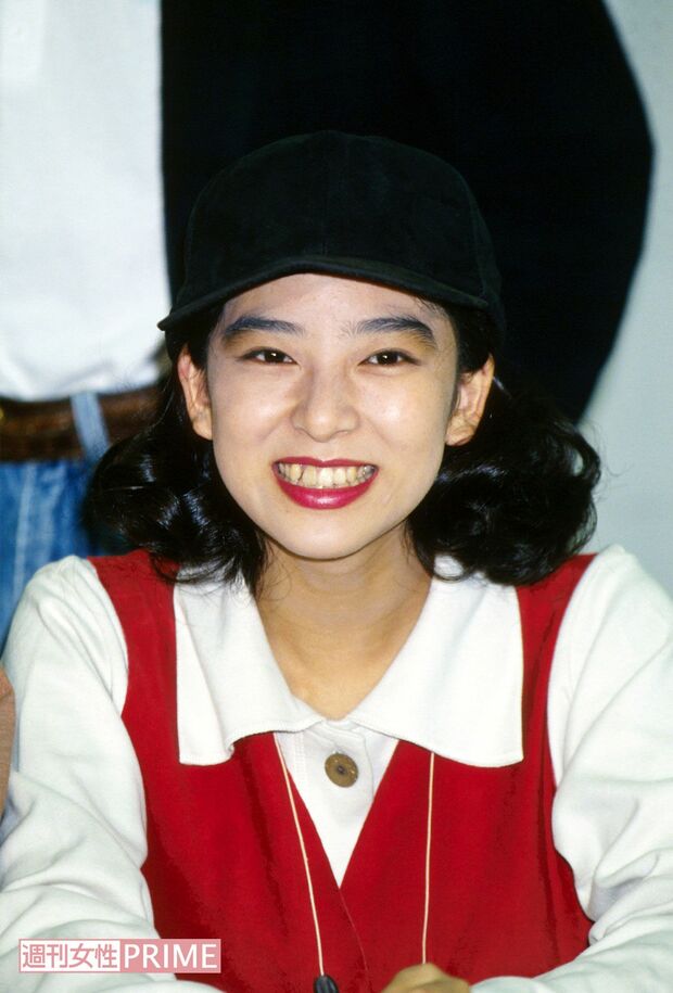 穴井夕子