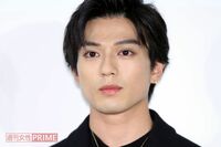 「こんな顔だったっけ?」元・成宮寛貴がインスタ投稿した新田真剣佑の近影に「オーラ無くなった」国内露出…