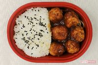 松本人志絶賛の『ウインナー弁当』を超えた!『ミートボール弁当』200円でも儲かる理由