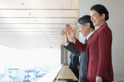 10月29日、東京競馬場を訪れ、貴賓室のバルコニーから秋の天皇賞をご覧になった両陛下