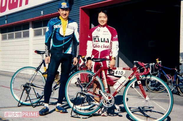 1999年、茂木100キロ「サイクルマラソン」に夫・繁男さんと参加。初めて買ったロードレーサーに乗って