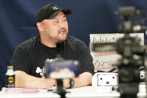 生配信中の丸山ゴンザレス氏 撮影/北村史成