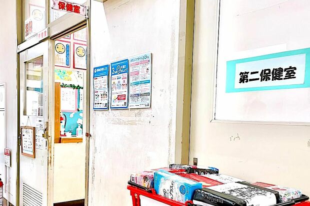 埼玉県の市立高校では保健室に設置している